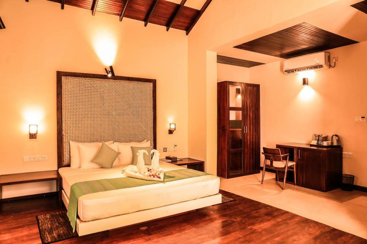 Seahorse Hotel & Spa เนกอมโบ ภายนอก รูปภาพ