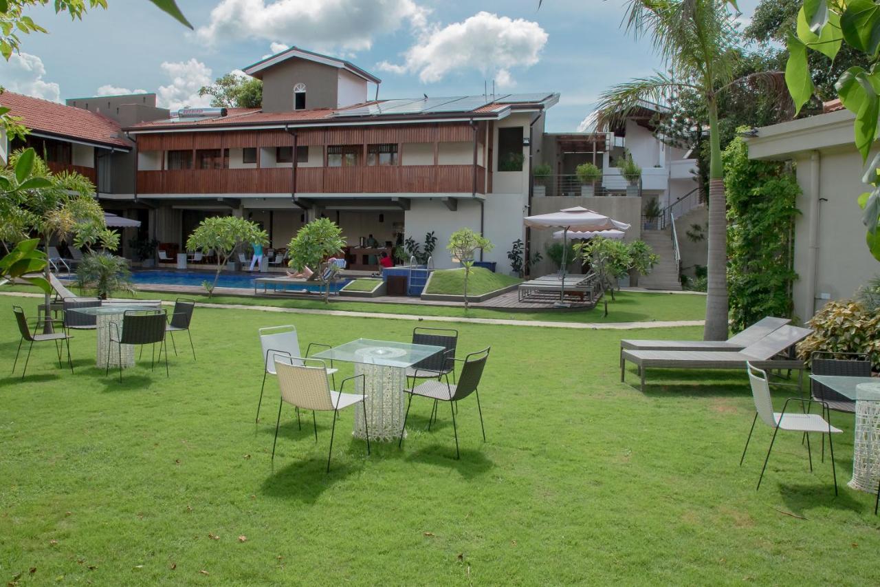 Seahorse Hotel & Spa เนกอมโบ ภายนอก รูปภาพ